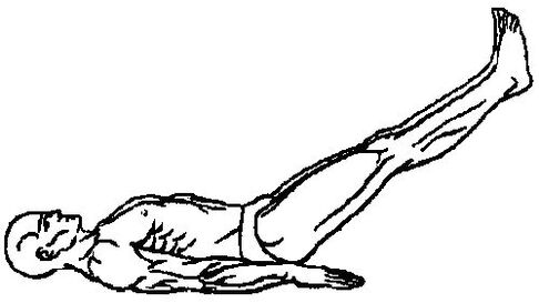 Um das Gewebe der Prostata zu verjüngen, sollten Sie die Beine hinter dem Kopf anheben. 